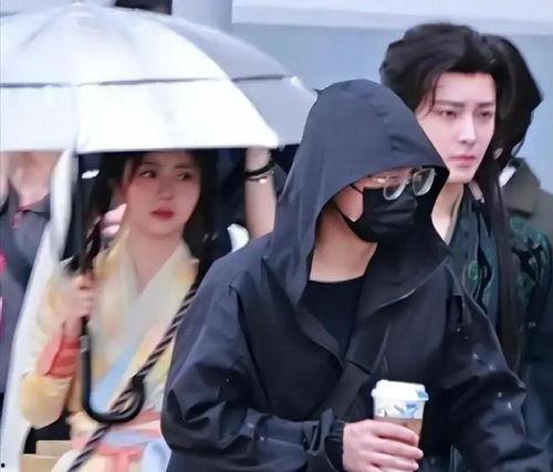 娱乐吃瓜视频最新,吃瓜群众揭秘明星幕后故事